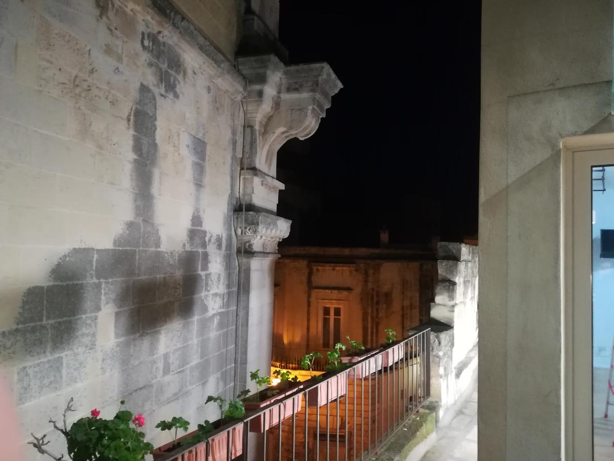 Dimora Dell'Artista Panzió Lecce Kültér fotó